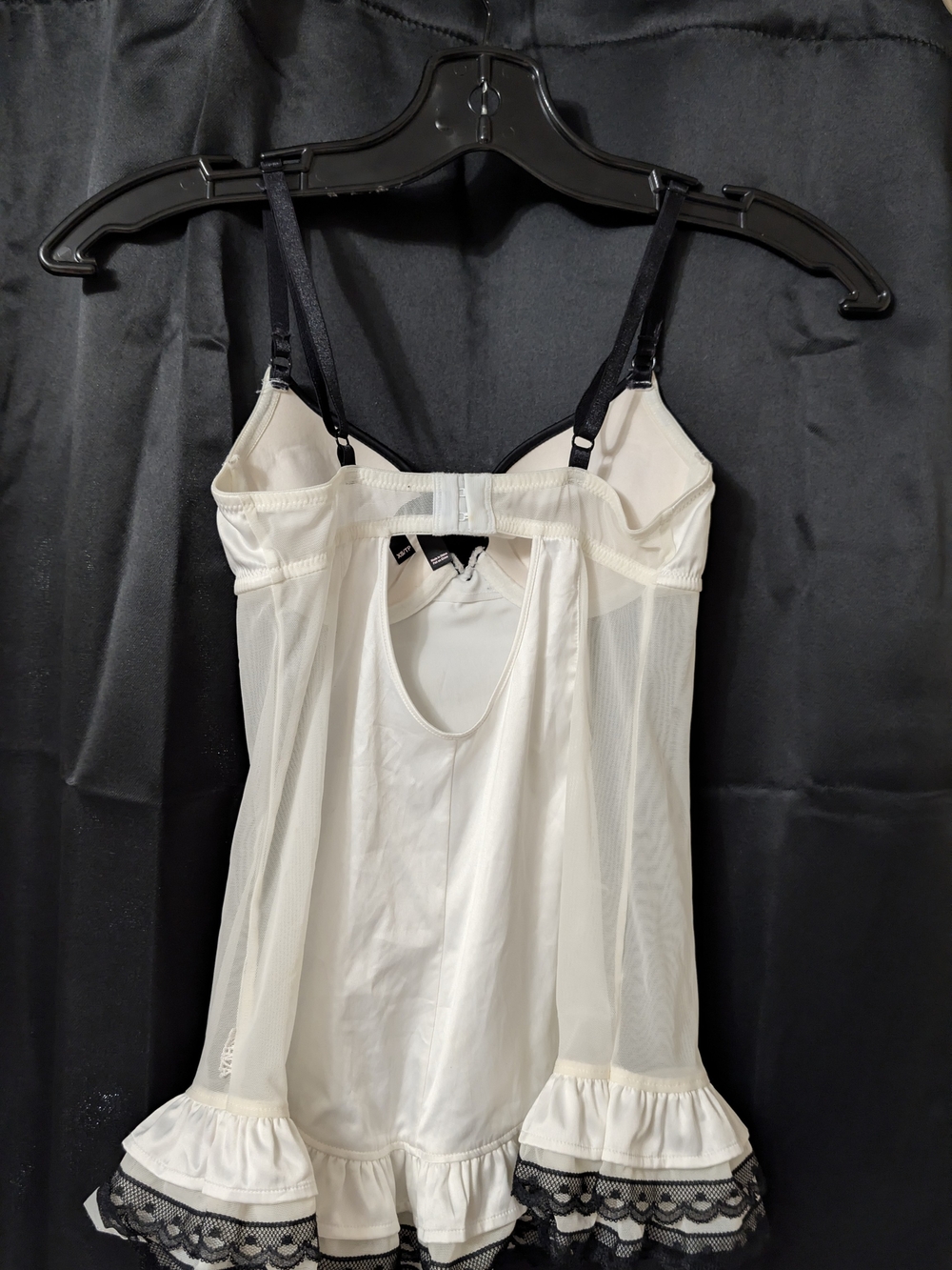 La SENZA Ivory Chemise with Black Lace Trim - Picture 2 of 4
